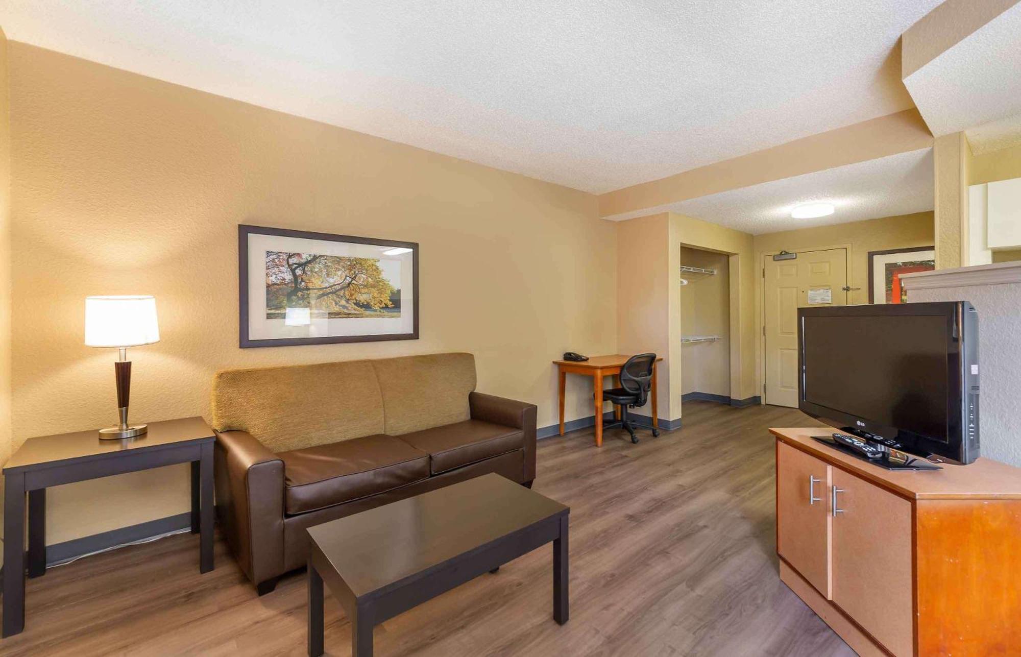 Extended Stay America Suites - Fort Lauderdale - Cypress Creek - Nw 6Th Way المظهر الخارجي الصورة